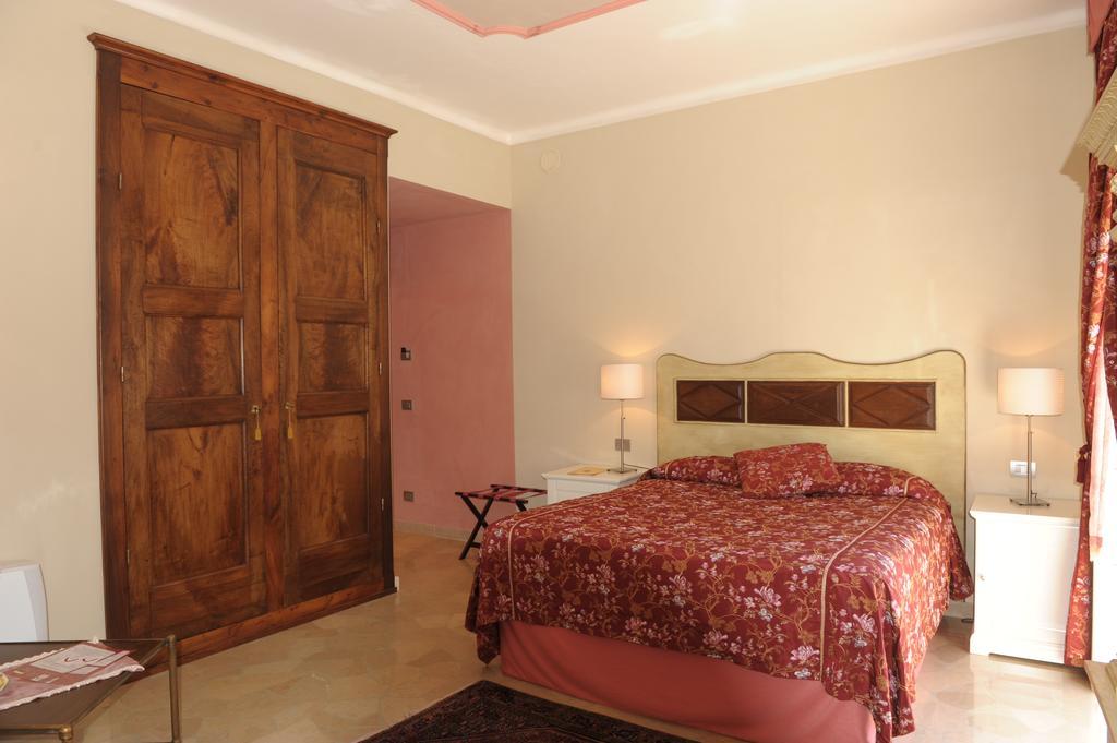 Relais Al Bel San Domenico Bed & Breakfast Alba  Rom bilde