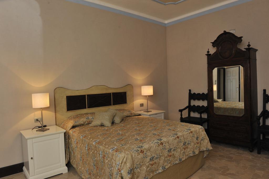 Relais Al Bel San Domenico Bed & Breakfast Alba  Rom bilde